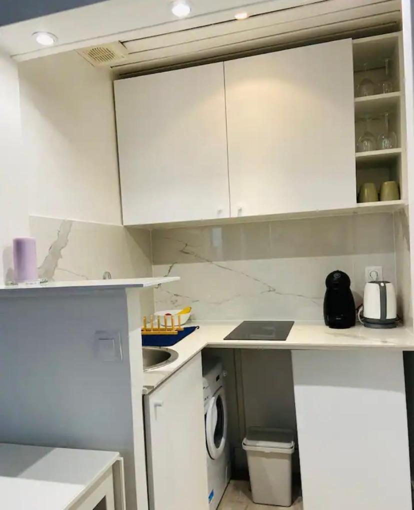Appartement Moderne Quartier Saint Lazare Paris Extérieur photo
