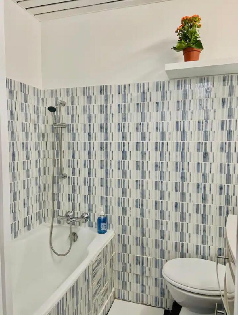 Appartement Moderne Quartier Saint Lazare Paris Extérieur photo
